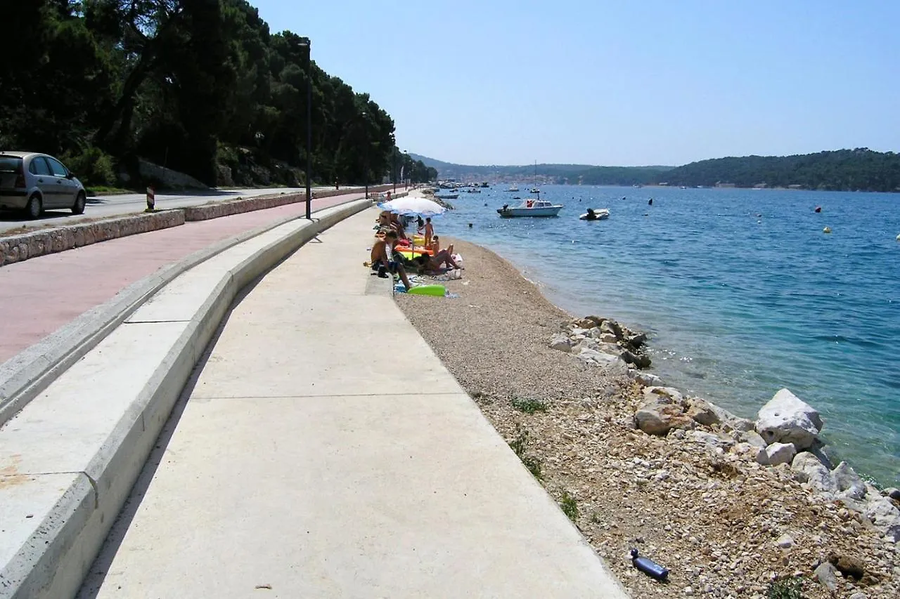 Double Room Mali Losinj 7953A 3*,  Kroatien